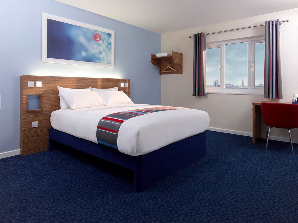 Travelodge Liverpool Docks Номер фото